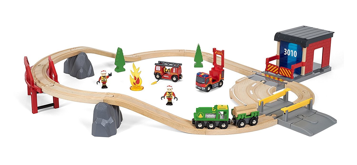 BRIO 33817 World, Großes Feuerwehr Deluxe Set, Notfallrettungs