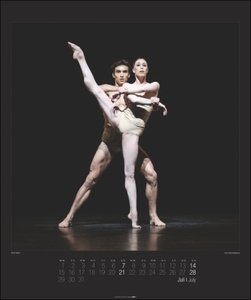 Stuttgarter Ballett Kalender 2024. Meisterfotograf Bernd Weißbrod setzt die Stars des berühmten Ballett-Ensembles perfekt in Szene. Ein Fotokalender für Tanzbegeisterte. 46x55 cm Hochformat.