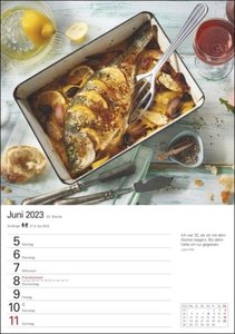 Küchenkalender Wochenplaner 2023. Hochwertiger Wandkalender mit 53 ästhetischen Lebensmittel-Fotos. Praktischer Termin-Kalender für die Küche. 25x36 cm. Hochformat.