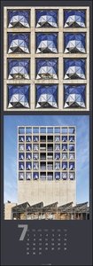 Architecture XXL Kalender 2024. Langer Wandkalender 34x98 cm mit Monatskalendarium. Zeitgenössischer Architektur-Kalender mit faszinierenden Fotos in harmonischen Kompositionen auf jeder Seite.