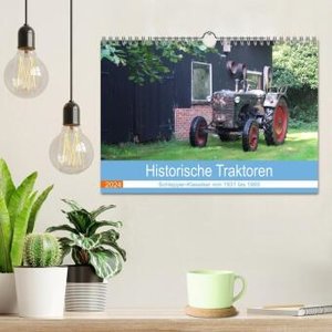 Historische Traktoren 2024 (Wandkalender 2024 DIN A4 quer), CALVENDO Monatskalender