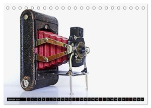 Alte Fotoapparate - Kameras von Kodak der Jahre 1905 bis 1977 (Tischkalender 2024 DIN A5 quer), CALVENDO Monatskalender