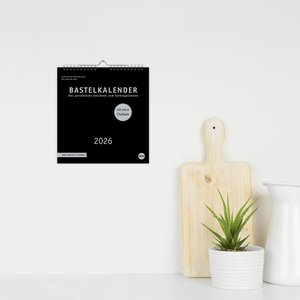 Premium-Bastelkalender schwarz mittel 2026