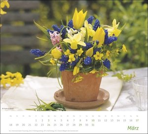 times&more Blumen Bildkalender 2024. Posterkalender mit 12 Fotos wunderschöner Blumensträuße. Dekorativer Wan-Kalender mit Blumenfotos. 30 x 27 cm.