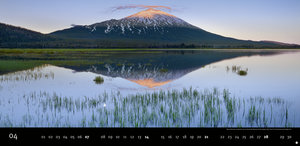 Magic Moments Panorama Kalender 2024. Großer Foto-Wandkalender XL. Landschaften-Kalender 2024 mit atemberaubenden Fotos. 68 x 33 cm Querformat.
