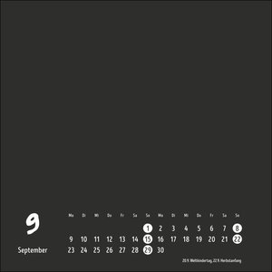 Bastelkalender 2024 schwarz klein. Blanko-Kalender zum Basteln und Verschenken mit extra Titelblatt für eine persönliche Gestaltung. Foto- und Bastelkalender 2024. Quadratisch 17 x 17 cm.