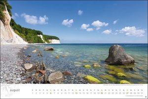 Ostsee Globetrotter Kalender 2023. Raue Küsten und behagliche Strandkörbe in einem großformatigen Fotokalender. Dekorativer Wandkalender XXL für Urlaubsfeeling zu Hause.