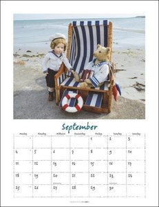 Käthe Kruse Puppen. Fotokalender 2023 mit Nostalgie-Faktor. Jahres-Wandkalender mit 12 Fotos für Sammler und Puppenliebhaber. 30x39cm. Hochformat.