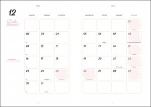 Blue Bullet Journal A5 Taschenkalender 2024. Stressiger Alltag, einfach strukturiert mit diesem Kalender voller Zusatzfeatures. Diary 2024 A5 in schönem Design mit Punktraster, Gummiband und Leseband.