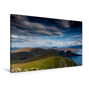 Premium Textil-Leinwand 90 cm x 60 cm quer Blick über die Insel zu den Fjorden Norwegens