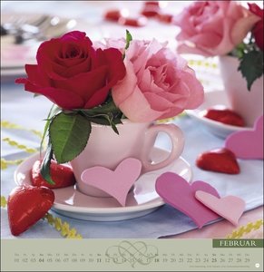 Rosenduftkalender 2024. Duftender Posterkalender für die Wand mit 12 prachtvollen Fotos der schönsten Rosen. Dekorativer Wandkalender mit Tipps und Rezepten.
