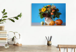 Premium Textil-Leinwand 75 cm x 50 cm quer Ein Motiv aus dem Kalender Still Life - Blumen vor der blauen Wand