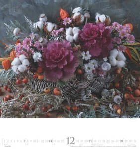N NEUMANNVERLAGE - Bouquets 2025 Fotokunst-Kalender, 45x48cm, Wandkalender mit zwölf bezaubernden Blumenbouquets, liebevolle Blumensträuße, Spiralbindung und internationales Kalendarium