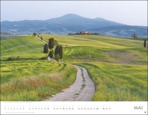 Auf Traumpfaden Posterkalender 2023. Großer Foto-Wandkalender. Landschaften-Kalender 2023 mit atemberaubenden Fotos. 44x34 cm Querformat.