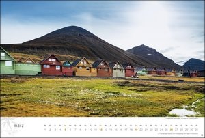 Hurtigruten Globetrotter Kalender 2023. Eine Kreuzfahrt zum Nordkap in einem atemberaubenden Foto-Kalender Großformat. Fjorde, Schären und idyllische Buchten im großen Wandkalender.