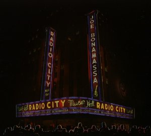 Live At Radio City Music Hall, 1 DVD + 1 Audio-CD