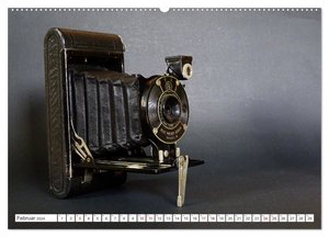 Balgen- und Boxkameras - Analoge Erinnerungsstücke (hochwertiger Premium Wandkalender 2024 DIN A2 quer), Kunstdruck in Hochglanz