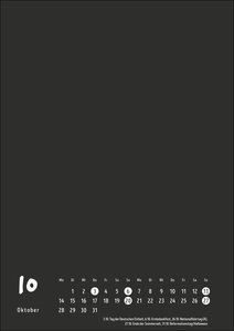 Bastelkalender 2024 schwarz A4. Blanko-Kalender zum Basteln und Bemalen mit extra Titelblatt für eine persönliche Gestaltung. Foto- und Bastelkalender 2024.