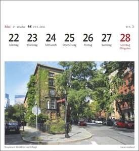 New York Sehnsuchtskalender 2023. Der Big Apple in einem kleinen Foto-Kalender für den Tisch. Aufstellkalender mit 53 Postkarten, jede Woche ein bisschen Fernweh. Auch zum Aufhängen.