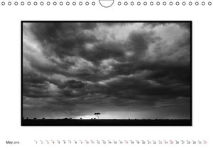Emotional Moments: Black & White Fineart - the Maasai Mara. UK-Version (Wall Calendar 2015 DIN A4 Landscape)