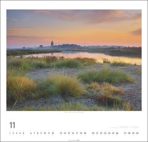 Schweden Kalender 2023. Reise-Kalender mit 12 atemberaubenden Fotografien schwedischer Landschaften. Romantischer Wandkalender 2023 zum Aufhängen. 48x46 cm.