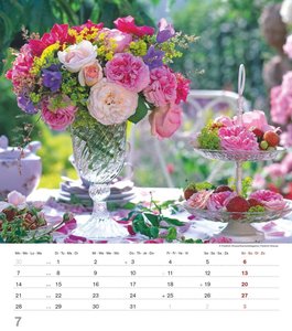 Alpha Edition - Der Duft der Rosen 2025 Bildkalender, 30,x34cm, Kalender mit schönen Bildmotiven für jeden Monat, Monatsübersicht, Feiertage DE/AT/CH und internationales Kalendarium