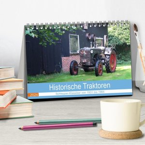 Historische Traktoren 2024 (Tischkalender 2024 DIN A5 quer), CALVENDO Monatskalender