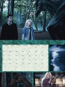 Harry Potter Broschur XL 2024. Wandkalender mit fesselnden Filmszenen aus den Harry Potter-Filmen. Broschürenkalender 2024 mit Poster zum Heraustrennen.