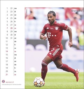 FC Bayern München Postkartenkalender 2022