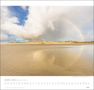 Inseln und Meer Kalender 2023 von Georg Quedens. Die nordfriesische Insel Amrum in einem hochwertigen Fotokalender. Kalender 2023 Landschaften voll Wasser und weißem Sand.