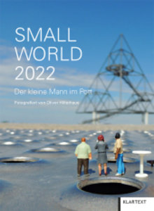 SMALL WORLD 2022