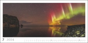 Sternenhimmel Kalender 2024. Großer Foto-Wandkalender im Panorama-Format. Natur-Kalender 2024 mit atemberaubenden Panoramafotos vom Nachthimmel. 68x33 cm.