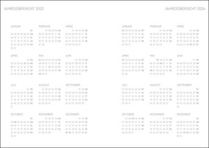 Kalenderbuch Spruch A5. Roter Taschenkalender 2023 mit dem Spruch \"Genieße die kleinen Dinge\". Praktischer Buch-Kalender für Termine und To-dos. Handlicher Terminkalender A5