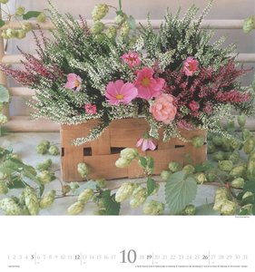 N NEUMANNVERLAGE - Bouquets 2025 Fotokunst-Kalender, 45x48cm, Wandkalender mit zwölf bezaubernden Blumenbouquets, liebevolle Blumensträuße, Spiralbindung und internationales Kalendarium