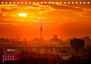 Ein Jahr Fernsehturm Berlin (Tischkalender 2023 DIN A5 quer)