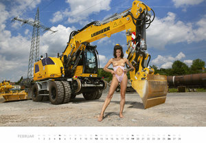 Baumaschinen Mädels 2023 - Der Erotik Kalender