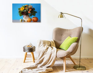 Premium Textil-Leinwand 75 cm x 50 cm quer Ein Motiv aus dem Kalender Still Life - Blumen vor der blauen Wand