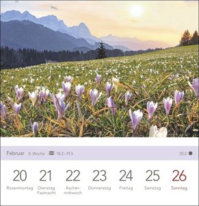 Wanderglück Postkartenkalender 2023. Kleiner Kalender für Gipfelstürmer. Wiesen, Wälder und die höchsten Berge auf 53 Postkarten, ein dekorativer Tischkalender für Naturfreunde.