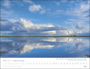 Wetter, Wind und Wolken 2023. Das Küstenwetter in einem großen Foto-kalender mit Kommentaren von \"Wetterfrosch\" Meeno Schrader. Kalender im Großformat mit spektakulären Fotos.